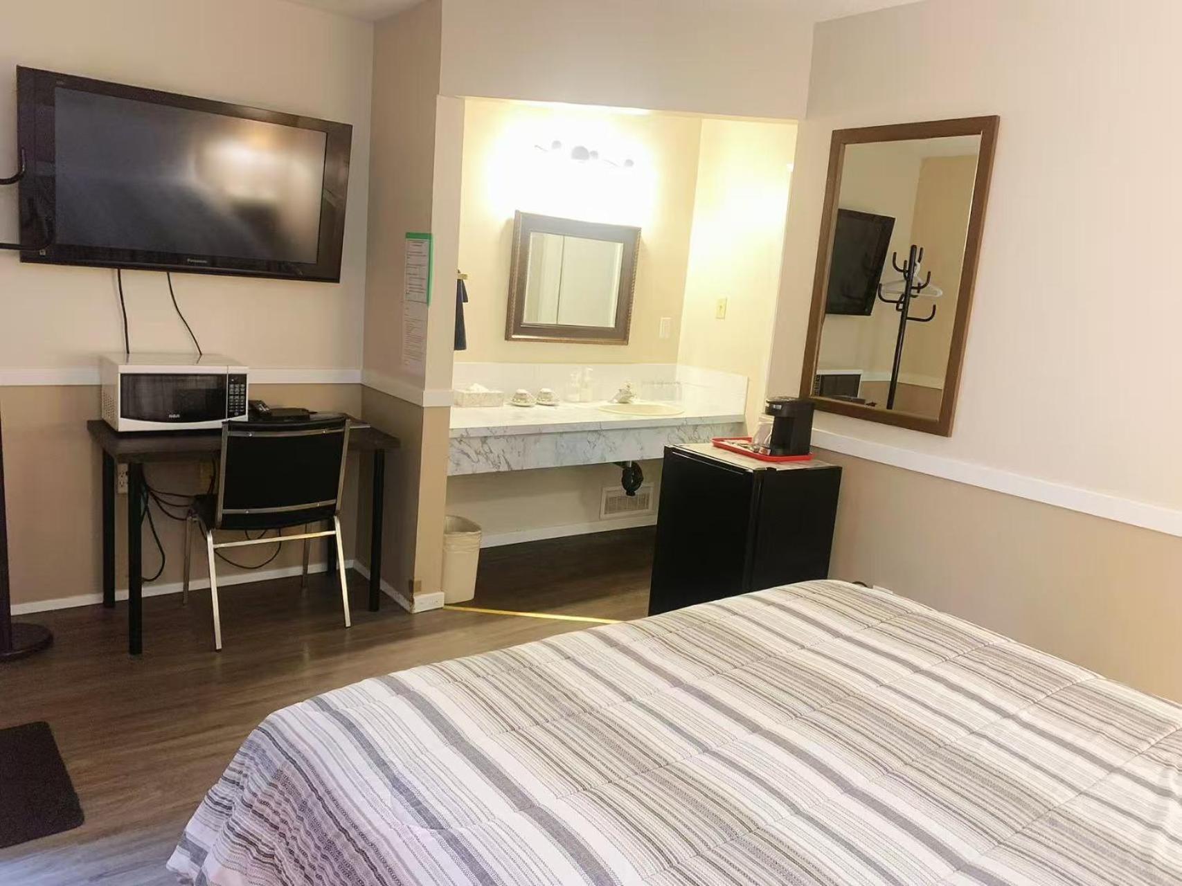 Rivermount Motel Little Fort Luaran gambar