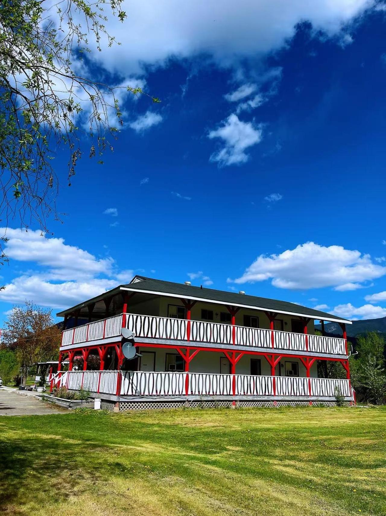 Rivermount Motel Little Fort Luaran gambar