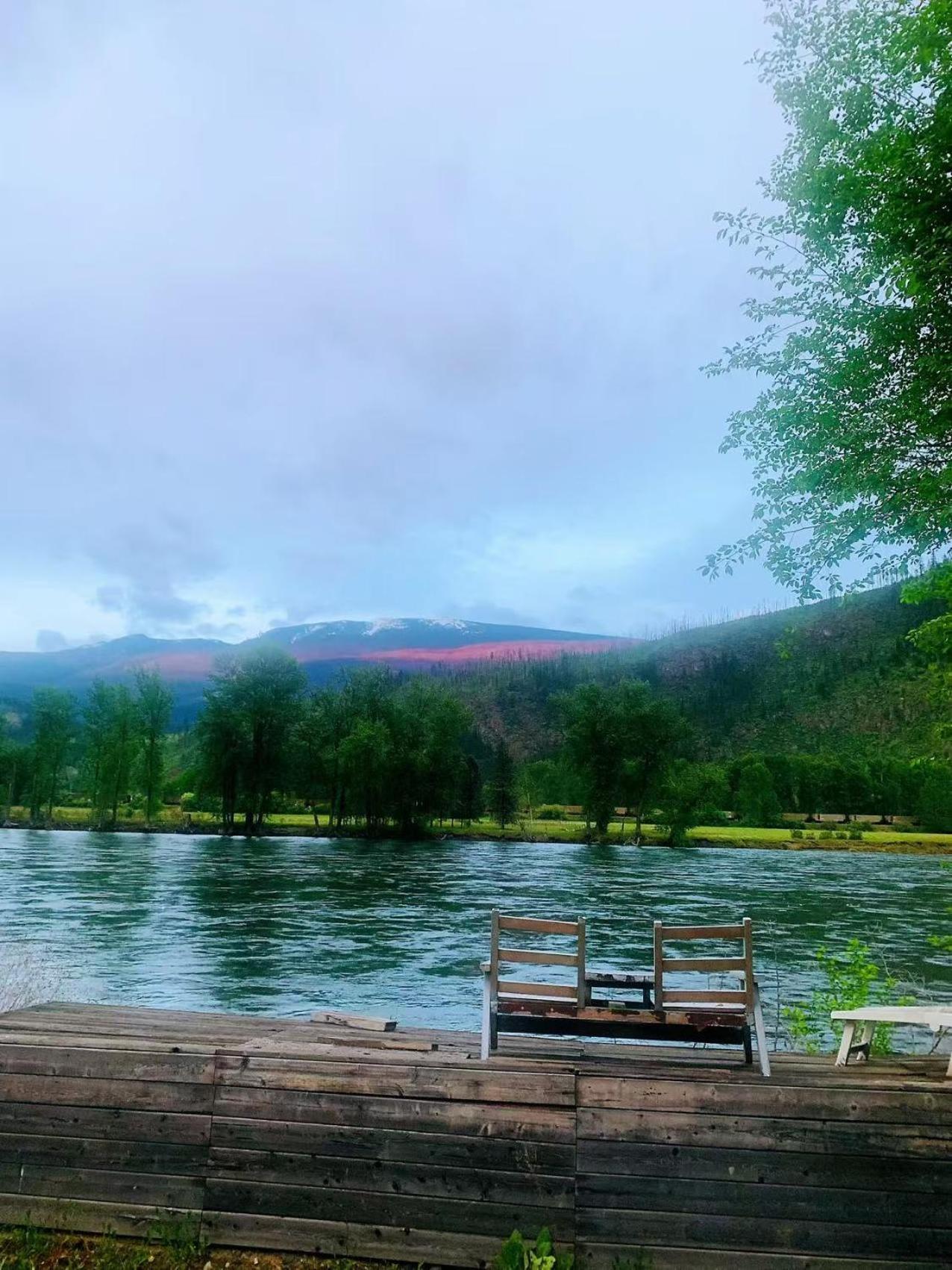 Rivermount Motel Little Fort Luaran gambar